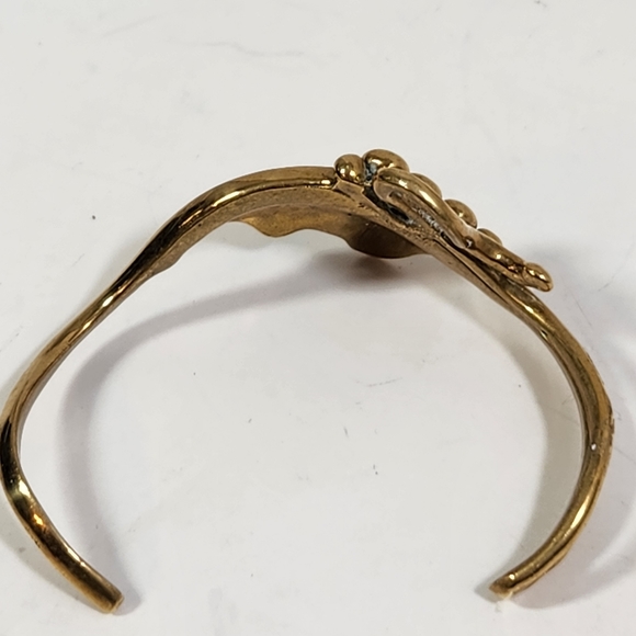 Artisian made brass cuff bracelet ornate abstract butterfly - Picture 4 of 8